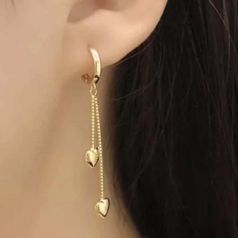 COPY - Gold Heart Dangle Tassel Huggie Hoop Earrings
Brand New - Picture 3 of 4